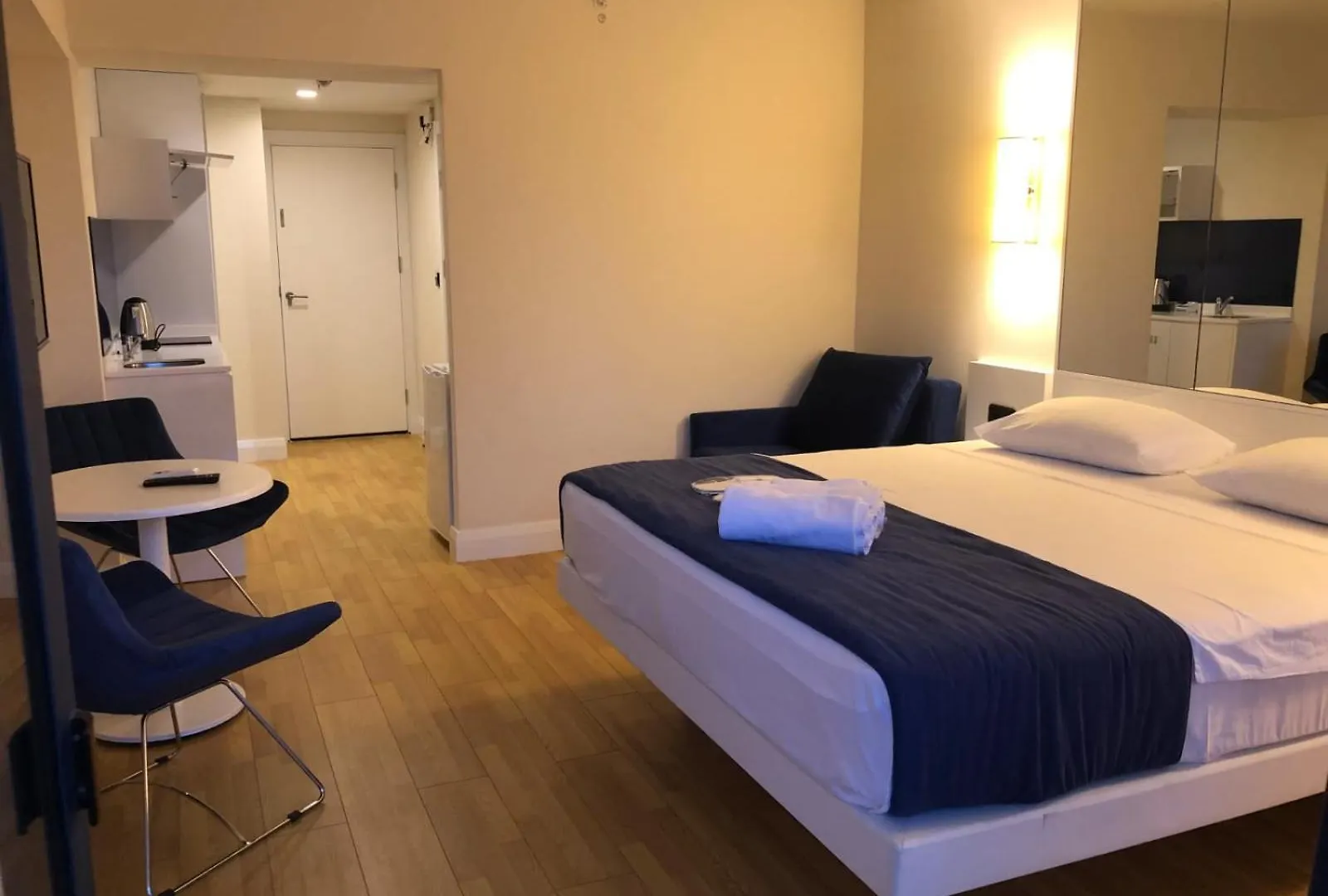 Orbi City Superhost Itkhvisi Hotel