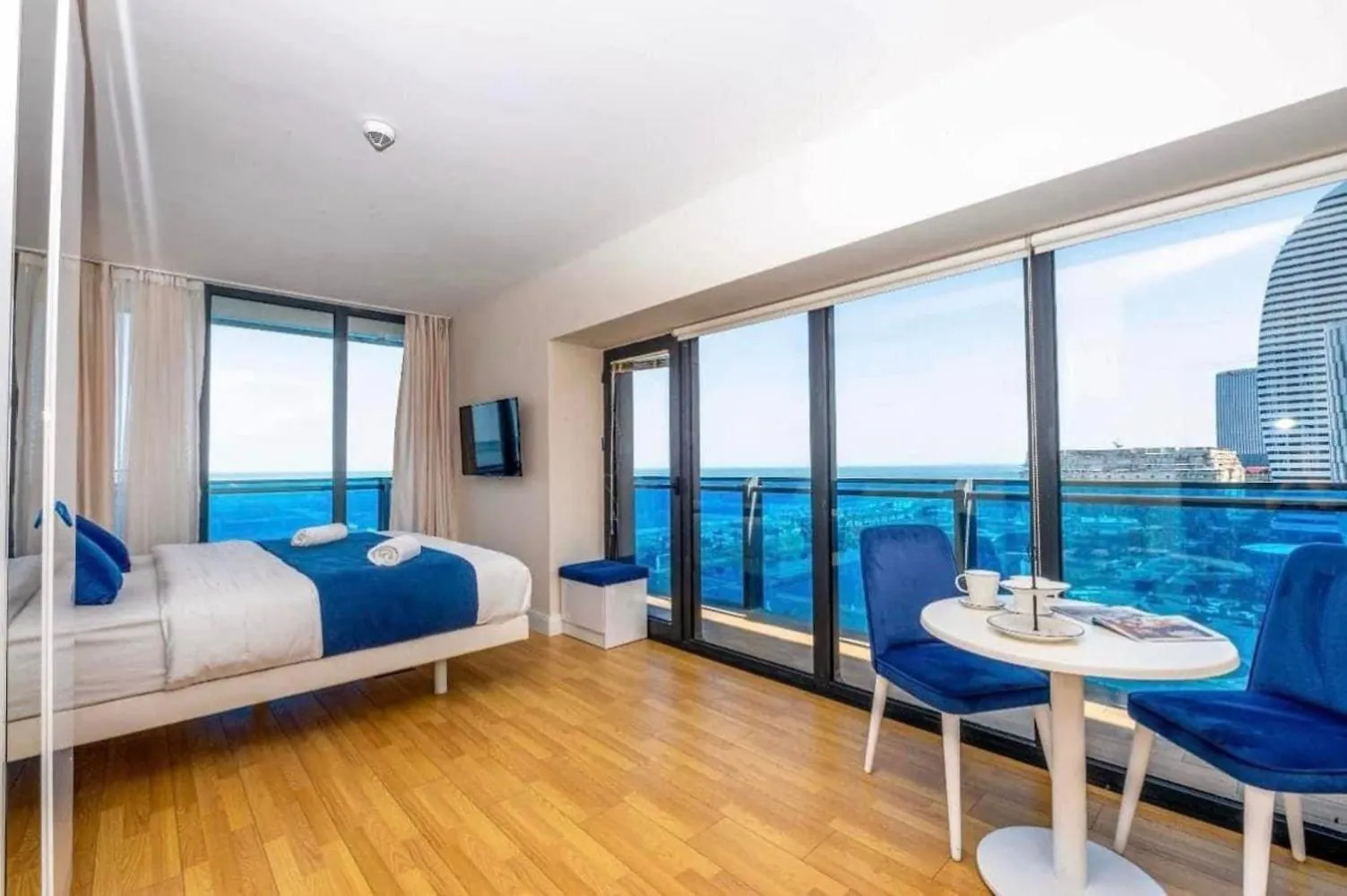 Orbi City Superhost Itkhvisi Hotel